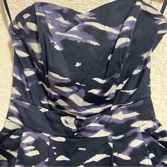 H&M Blue & White Strapless Fit & Flare Mini Dress, Size 4 -#271 - Picture 5 of 13